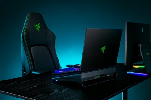 Razer RC21-02300100-R3GW laptop cooling pad 45.7 cm (18") Black