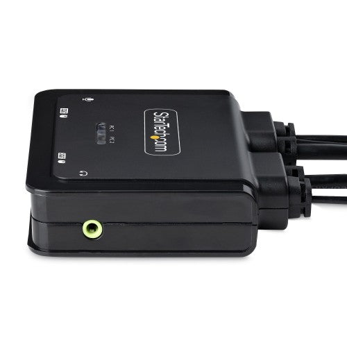 StarTech.com 2-Port USB-C Cable KVM Switch, 4K 60Hz DisplayPort Output, Compact KVM with 4ft/1.2m USB Type-C/Audio Integrated Cables, Bus Powered - Remote Push-Button/Hotkey Switching