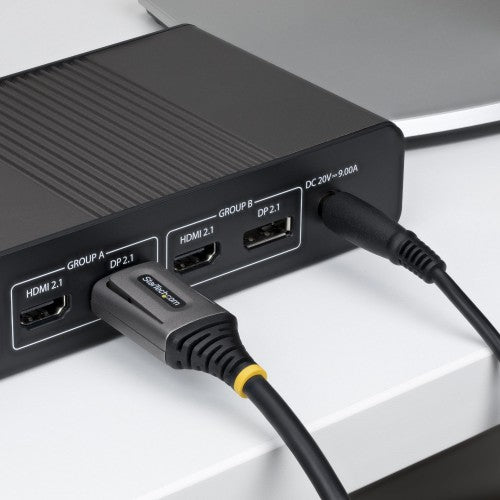 StarTech.com 50cm DisplayPort 2.1 Cable, VESA Certified DP54 DisplayPort Cable, Uncompressed 8K 60Hz, 10K 60Hz/8K 144Hz/4K 240Hz w/DSC 1.2a, DP 2.1 Monitor Cord
