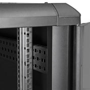 StarTech.com 22U Enterprise-Grade Server Rack Cabinet, 19in Enclosed 4-Post Rack with 33in (83cm) Mounting Depth and 1764lb (800kg) Weight Capacity