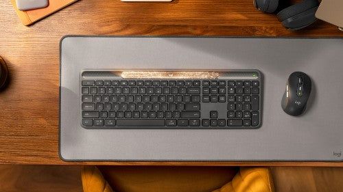 Logitech Signature Slim Solar+ K980 keyboard Universal RF Wireless + Bluetooth QWERTY English Graphite