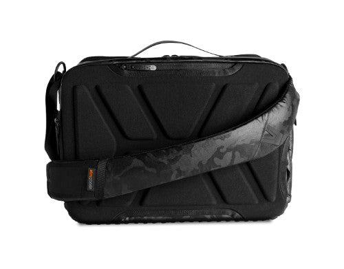 STM DUX 38.1 cm (15") Messenger case Black