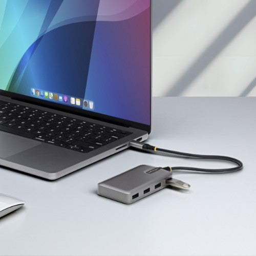 StarTech.com 4-Port USB-C Hub - 5Gbps - Bus Powered - USB C to 4x USB-A Hub w/ Optional Auxiliary Power Input - Portable Desktop/Laptop USB Hub - 1ft (30cm) Cable - USB Expansion Hub